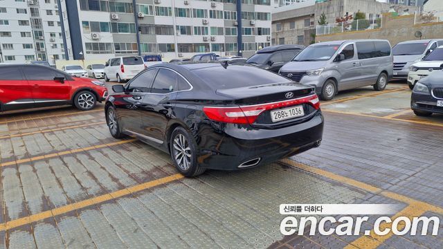 Hyundai Grandeur (HG) HG240 Luxury 2012 — фото 5