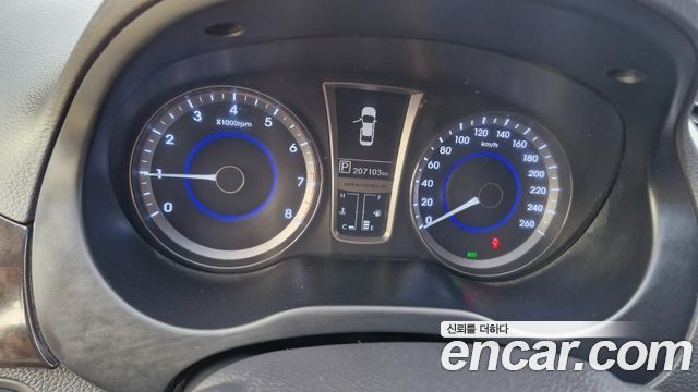 Hyundai Grandeur (HG) HG240 Luxury 2012 — фото 15
