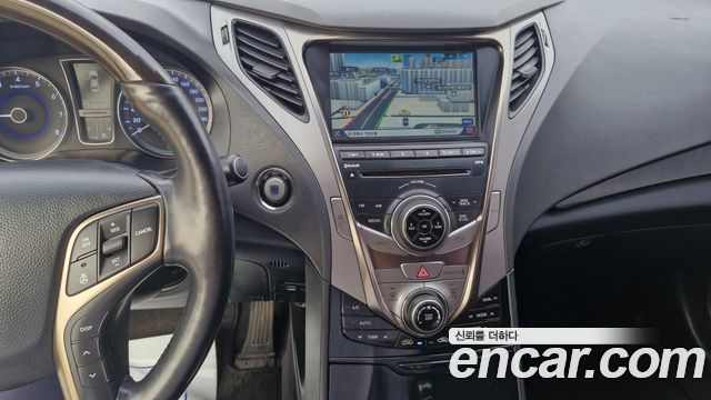 Hyundai Grandeur (HG) HG240 Luxury 2012 — фото 16
