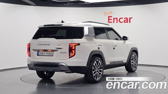 KG Mobility (SsangYong) Torres Gasoline 1.5 4WD T7 2023 — фото 2