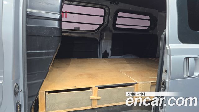 Hyundai Grand Starex 3-Seater VAN Smart 2018 — фото 11