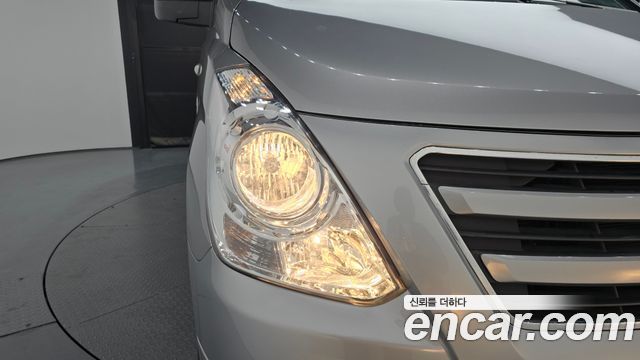 Hyundai Grand Starex 3-Seater VAN Smart 2018 — фото 22