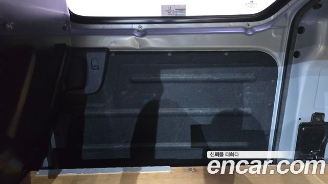 Hyundai Grand Starex 3-Seater VAN Smart 2018 — фото 25
