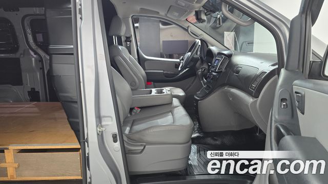 Hyundai Grand Starex 3-Seater VAN Smart 2018 — фото 26