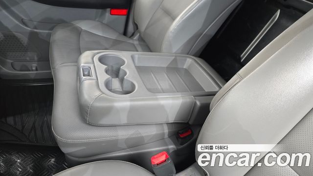 Hyundai Grand Starex 3-Seater VAN Smart 2018 — фото 27
