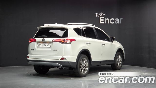 Toyota RAV4 2.5 2WD 4th 2018 — фото 2