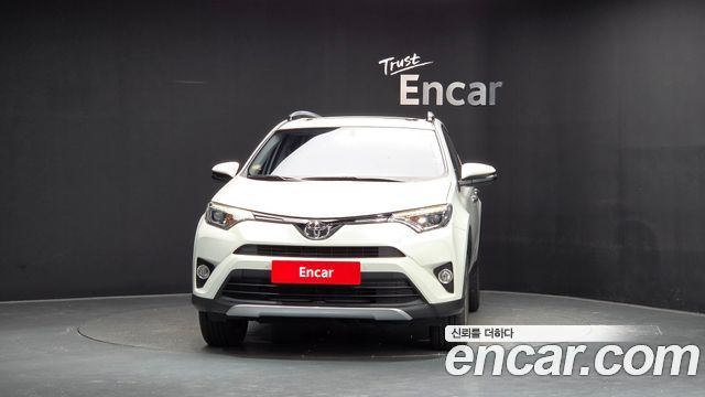 Toyota RAV4 2.5 2WD 4th 2018 — фото 3