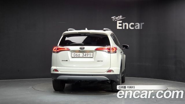 Toyota RAV4 2.5 2WD 4th 2018 — фото 4