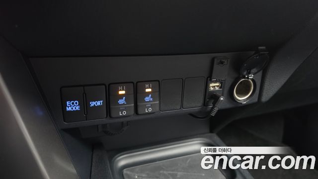 Toyota RAV4 2.5 2WD 4th 2018 — фото 16