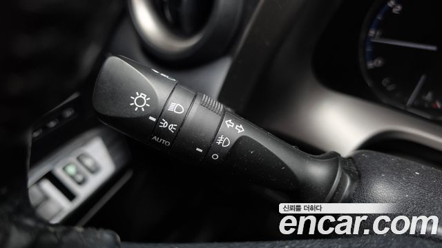 Toyota RAV4 2.5 2WD 4th 2018 — фото 18