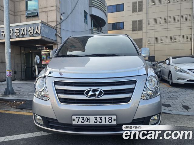 Hyundai Grand Starex 12-Seater Wagon Modern Special