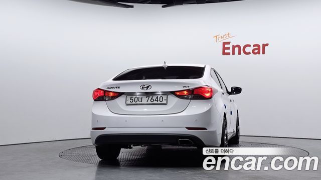 Hyundai Avante 1.6 VGT Modern Standard 2014 — фото 4