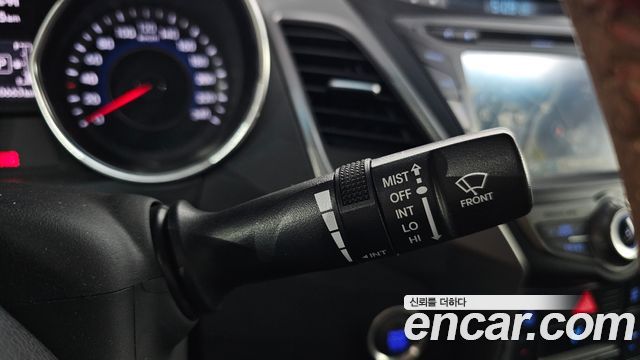 Hyundai Avante 1.6 VGT Modern Standard 2014 — фото 20