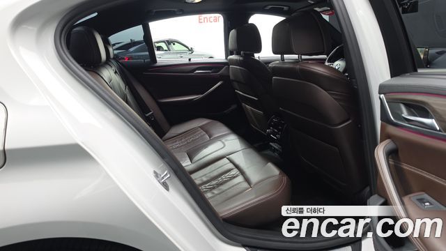 BMW 5 Series (G30) 530i xDrive M Sport Package Plus 2018 — фото 12