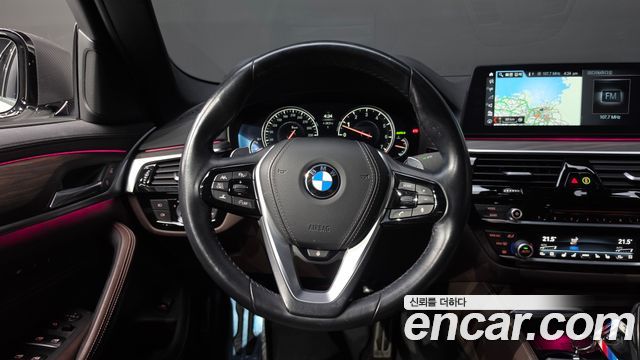 BMW 5 Series (G30) 530i xDrive M Sport Package Plus 2018 — фото 13