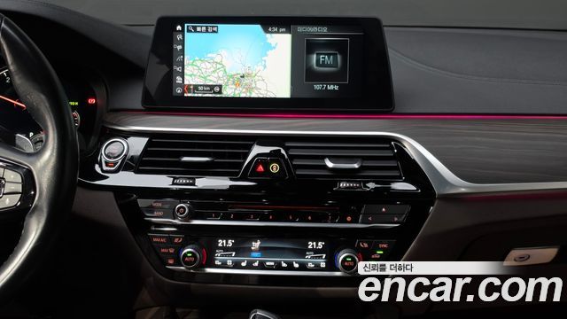 BMW 5 Series (G30) 530i xDrive M Sport Package Plus 2018 — фото 14