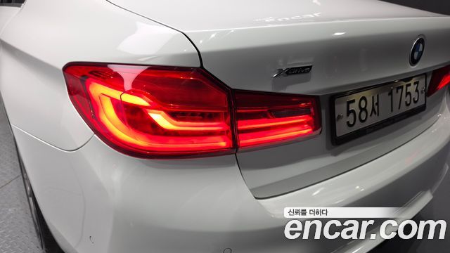 BMW 5 Series (G30) 530i xDrive M Sport Package Plus 2018 — фото 23
