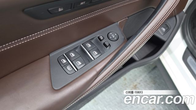BMW 5 Series (G30) 530i xDrive M Sport Package Plus 2018 — фото 27