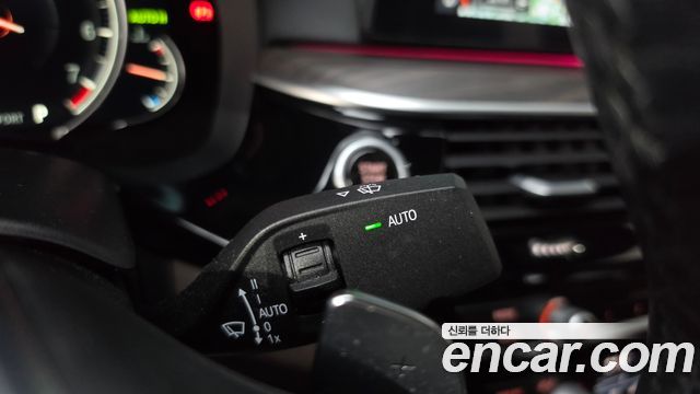 BMW 5 Series (G30) 530i xDrive M Sport Package Plus 2018 — фото 31