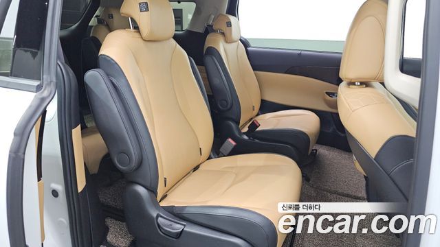 Kia Carnival (IV) Gasoline 9-Seater Noblesse 2023 — фото 11