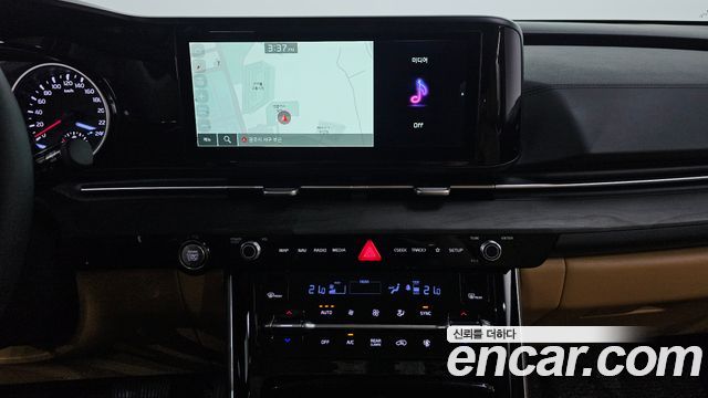 Kia Carnival (IV) Gasoline 9-Seater Noblesse 2023 — фото 12