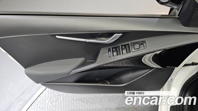Kia Niro EV Air 2023 — фото 24