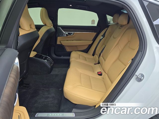 Volvo S90 B6 AWD Ultimate Bright 2024 — фото 10