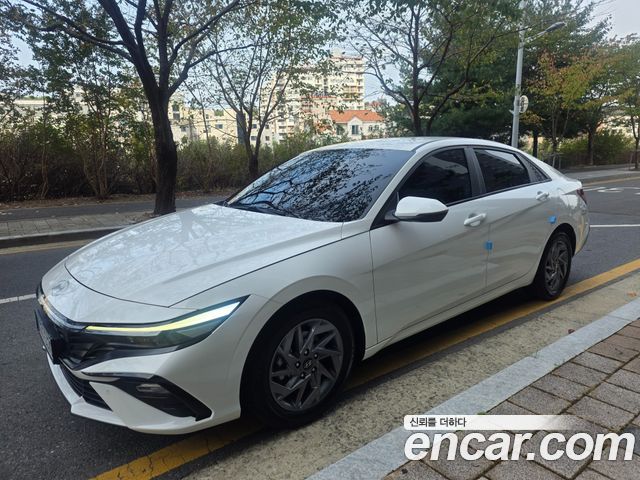 Hyundai Avante (CN7) 1.6 Modern