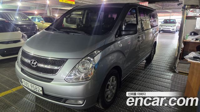 Hyundai Grand Starex 12-Seater Wagon CVX Luxury 2016 — фото 6