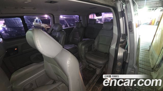 Hyundai Grand Starex 12-Seater Wagon CVX Luxury 2016 — фото 8