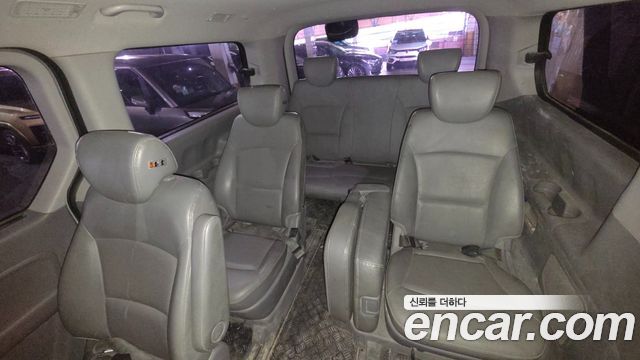 Hyundai Grand Starex 12-Seater Wagon CVX Luxury 2016 — фото 16