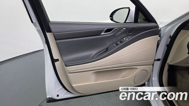Genesis G80 (RG3) Gasoline 2.5 Turbo AWD 2025 — фото 24