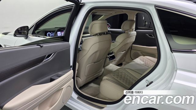Genesis G80 (RG3) Gasoline 2.5 Turbo AWD 2025 — фото 26