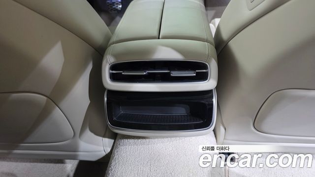 Genesis G80 (RG3) Gasoline 2.5 Turbo AWD 2025 — фото 37