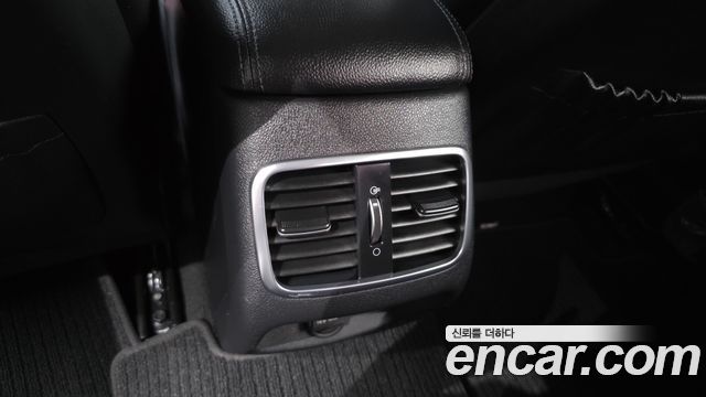 Kia K5 (II) 2.0 Noblesse 2020 — фото 31