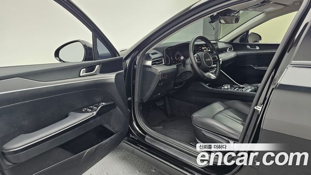 Kia K5 (III) 2.0 Trendy 2023 — фото 10