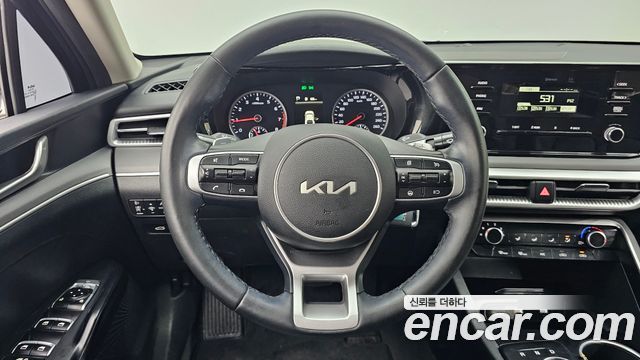Kia K5 (III) 2.0 Trendy 2023 — фото 12