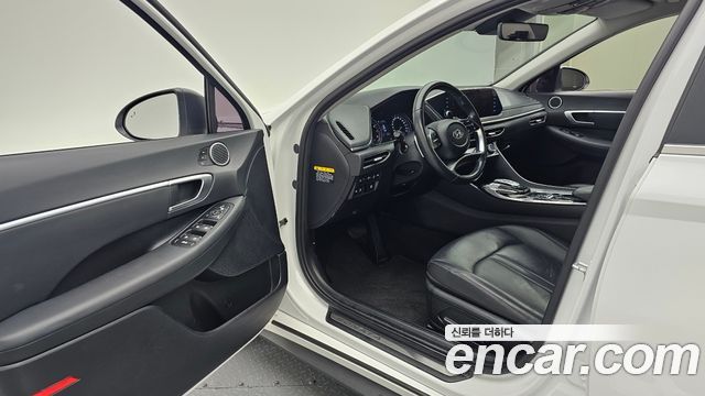 Hyundai Sonata (DN8) 2.0 Premium Family 2020 — фото 10