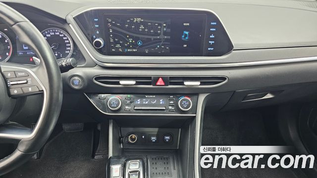 Hyundai Sonata (DN8) 2.0 Premium Family 2020 — фото 13