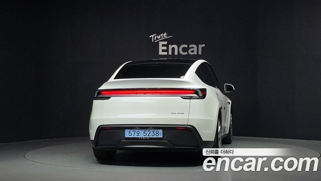 Tesla Model Y Long Range AWD 2025 — фото 4