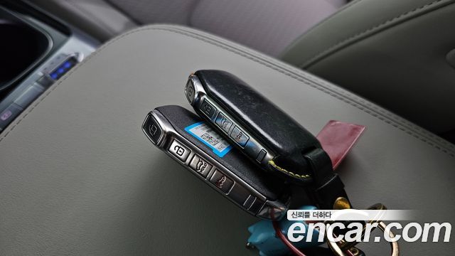Kia Carnival (IV) Gasoline 7-Seater Signature 2021 — фото 17