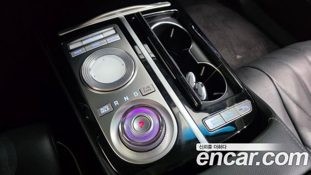 Genesis G80 (RG3) Gasoline 2.5 Turbo AWD 2022 — фото 9
