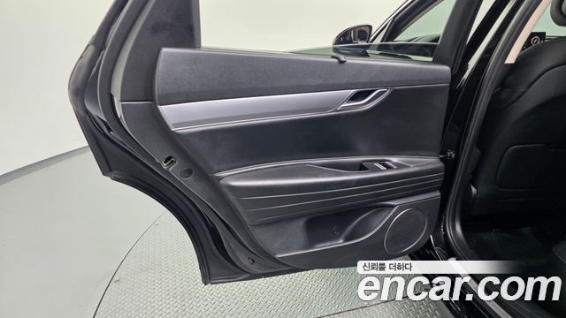 Genesis G80 (RG3) Gasoline 2.5 Turbo AWD 2022 — фото 25