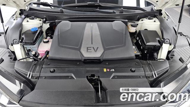 Kia EV6 Long Range Light 2024 — фото 6