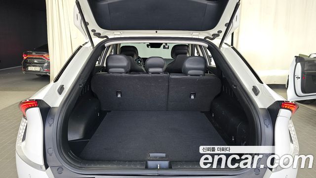 Kia EV6 Long Range Light 2024 — фото 20