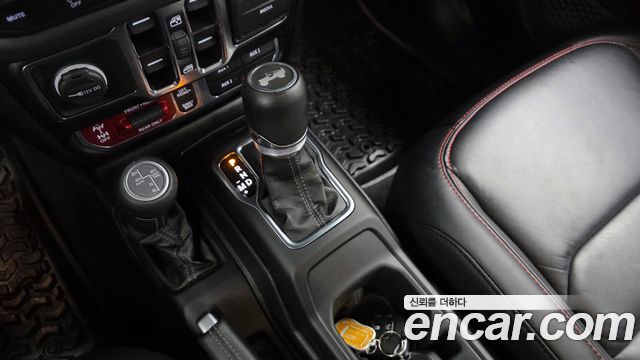Jeep Wrangler (JL) 2.0 Rubicon 4Door 2024 — фото 9