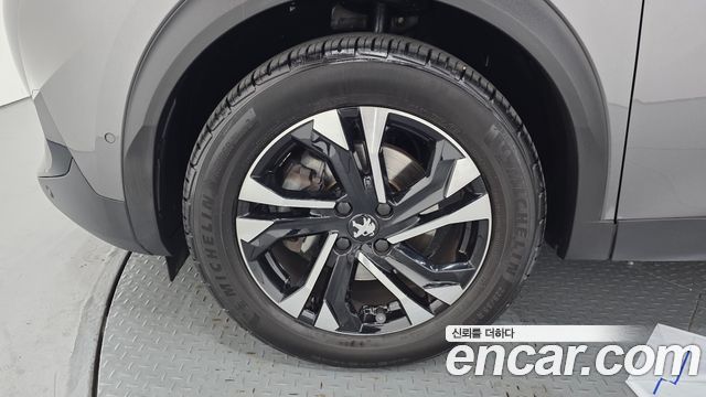 Peugeot 2008 (II) 1.5 BlueHDi GT Line 2021 — фото 5