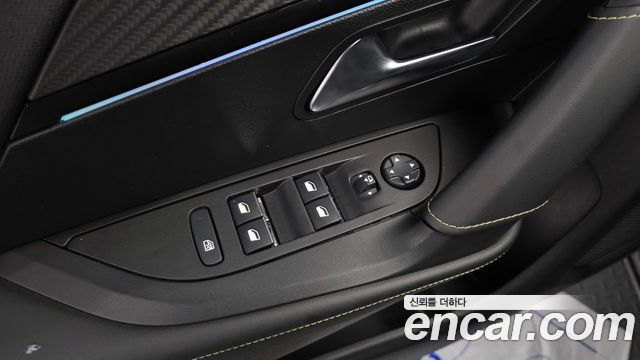 Peugeot 2008 (II) 1.5 BlueHDi GT Line 2021 — фото 27