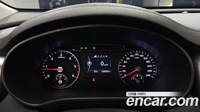 Kia Sorento Diesel 2.0 2WD Noblesse 2016 — фото 8