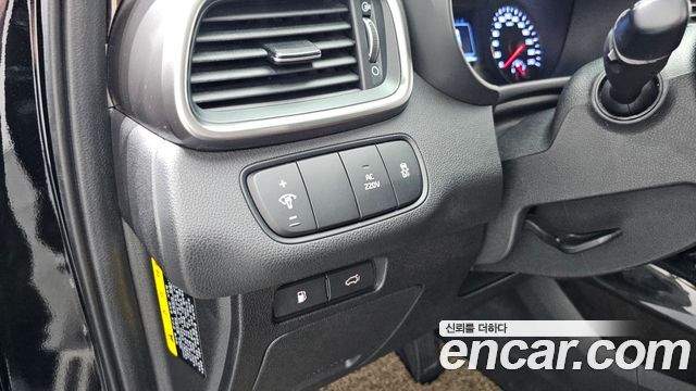 Kia Sorento Diesel 2.0 2WD Noblesse 2016 — фото 16